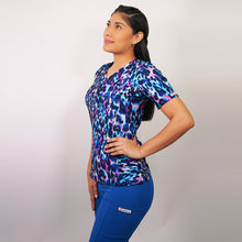  Delantal Mujer tela elasticada estampada. Combina con Azul Rey.  Art. 2259