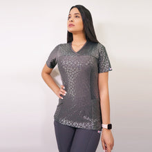  Delantal Mujer tela elasticada estampada. Gris - Art. 2302