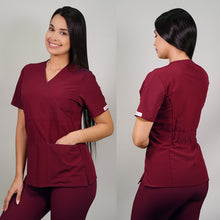  Delantal Mujer tela antifluidos. Burdeo - Art. 2331