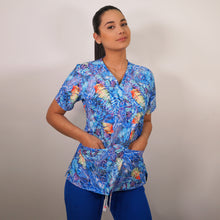  Delantal Mujer tela antifluidos estampada. Combina con Azul Rey - Art. 2390