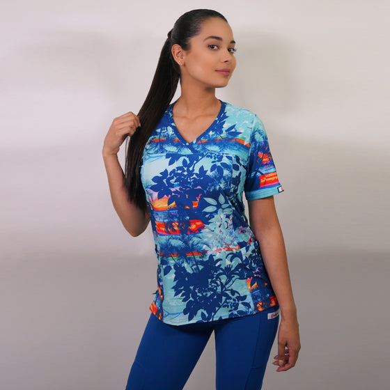 Delantal Mujer tela elasticada estampada. Combina con Azul Rey Art. 2414