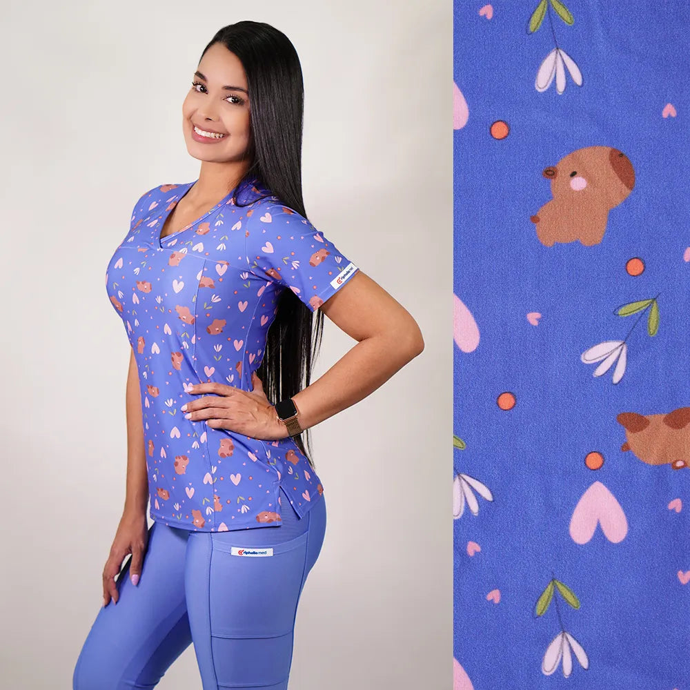 Delantal Mujer tela elasticada estampada Capibara. Combina con Celeste - Art. 2495