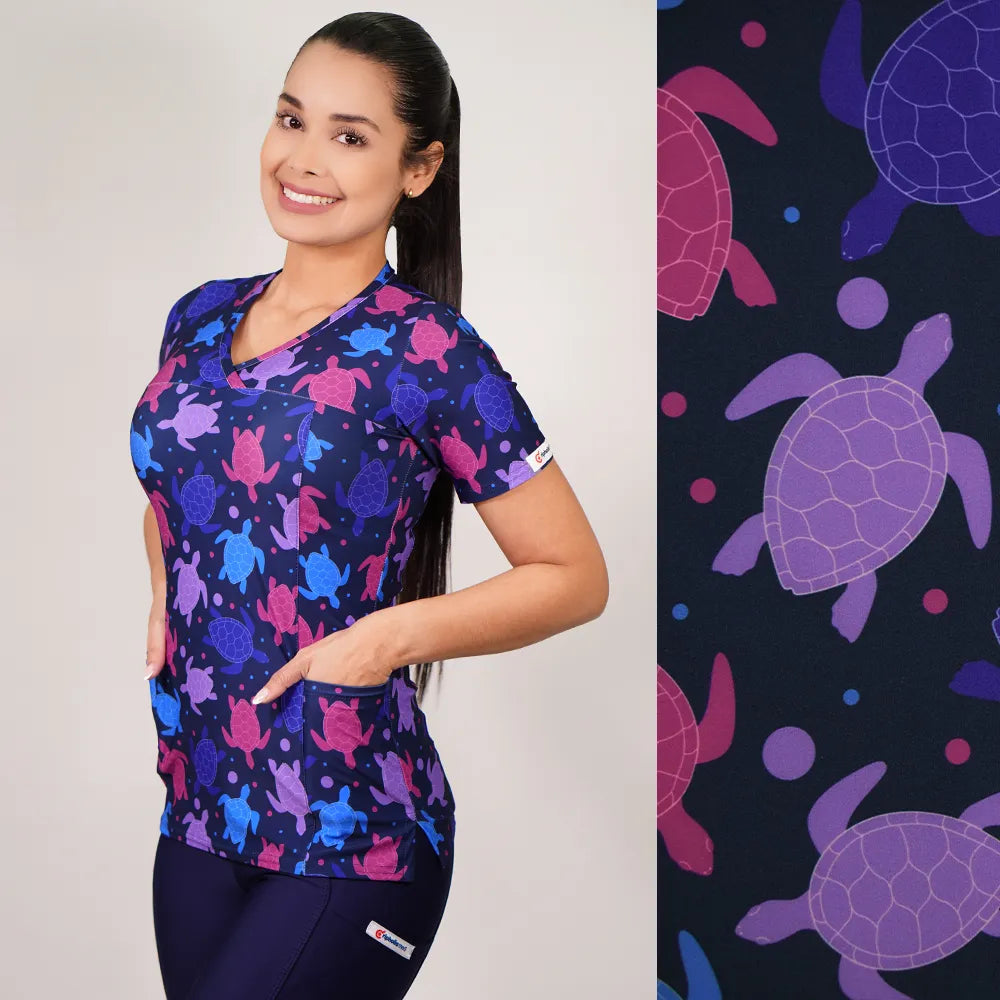 Delantal Mujer tela elasticada estampada Tortuga. Combina con Azul Marino - Art. 2511