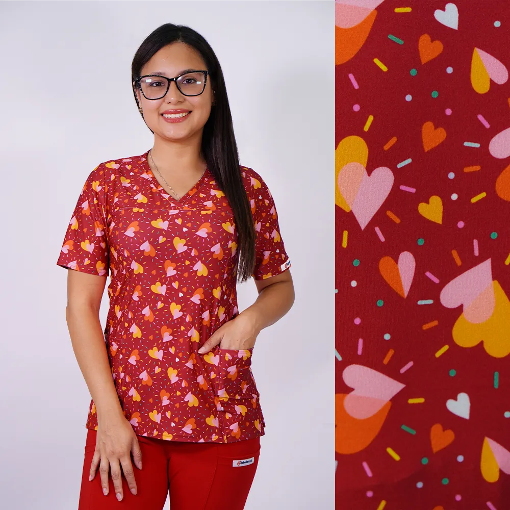 Delantal Mujer tela elasticada estampada Corazones. Combina con Rojo - Art. 2524