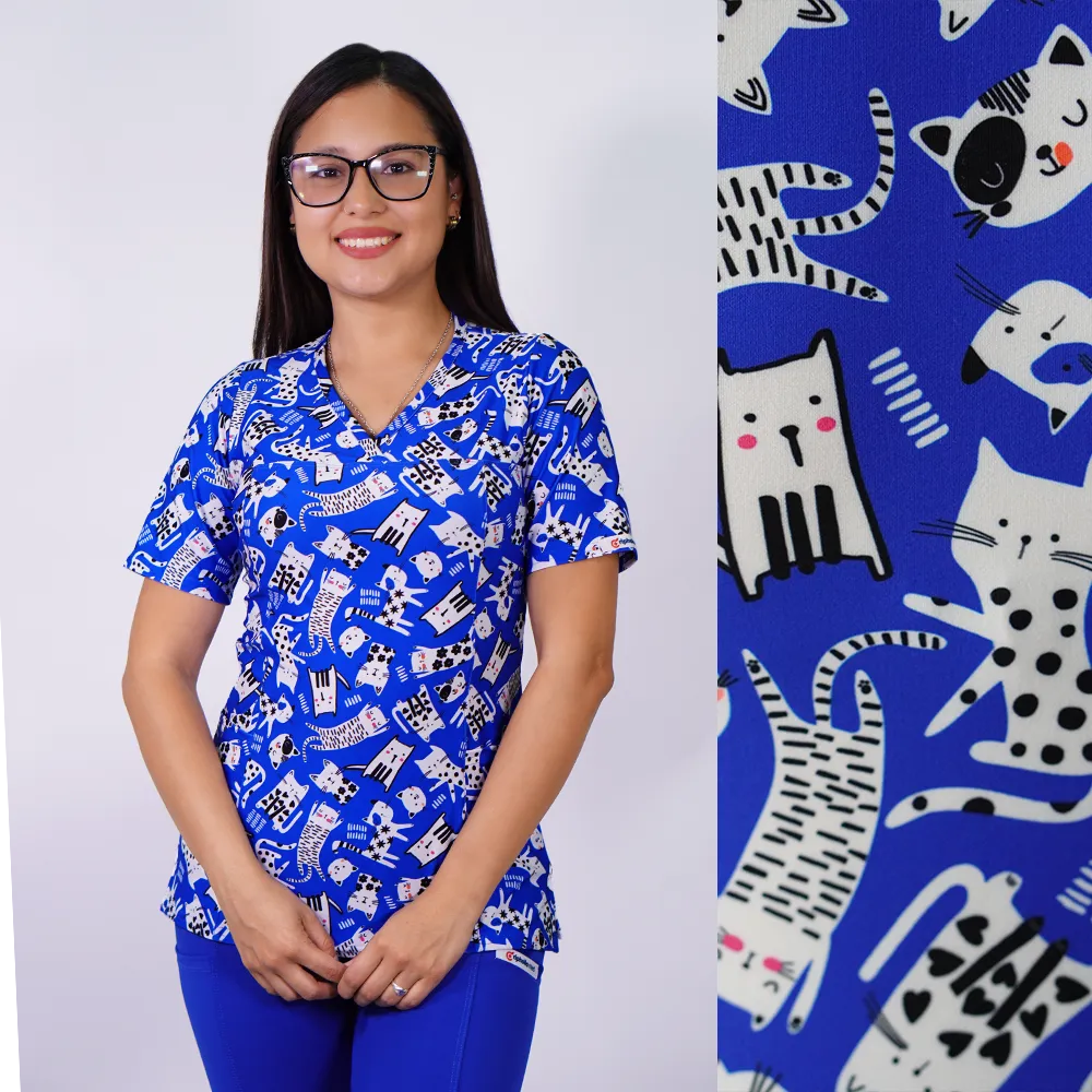 Delantal Mujer tela elasticada estampada gatitos. Combina con azul rey - Art. 2530