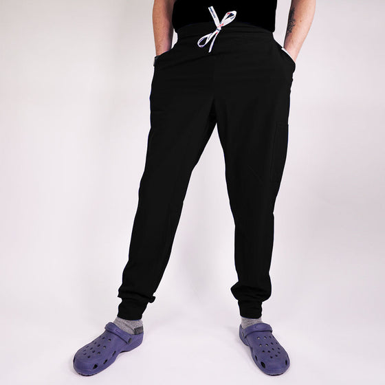 Pantalón Jogger clínico antifluidos.   Art. 999-8 - Negro